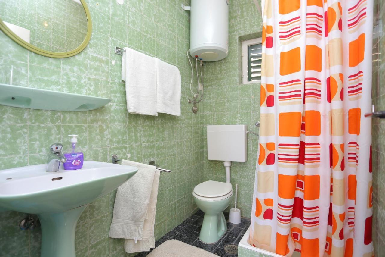 Apartments By The Sea Mimice, Omis - 18149 Ngoại thất bức ảnh