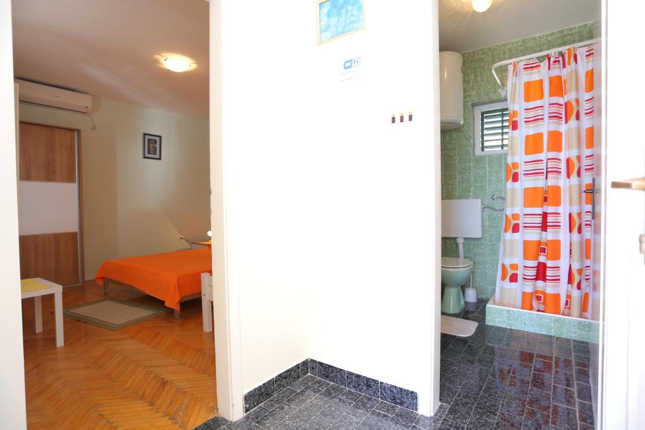 Apartments By The Sea Mimice, Omis - 18149 Ngoại thất bức ảnh